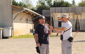 Archer, comment as-tu réussi ce coup ?
J'ai visé de la pointe et touché de l'enferron.
François est Roy 2022 des Archers de Laillé à la distance de 50m.